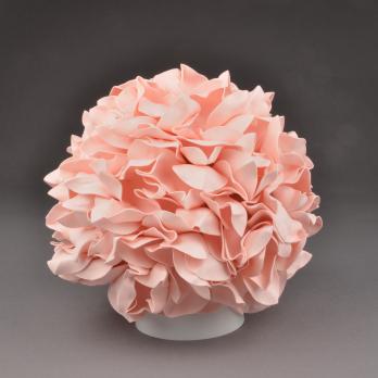 ULW-R07 T-3000K-150C-A Гортензия Белый-Пудровый Светильник светодиодный со сменной лампойв-к. E27. теплый белый свет 3000K. Плафон D150мм. прозрачный. Белое основание. TM Uniel